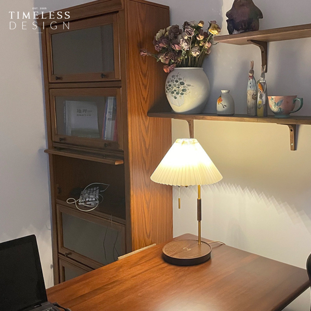 Willow Table Lamp with wireless charges