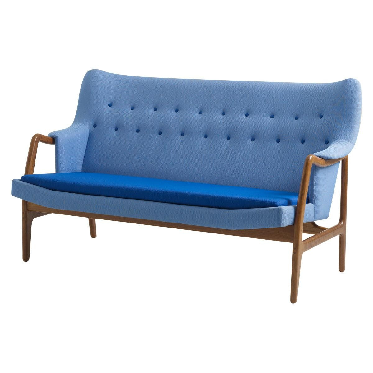 Berlin Love Seat - Timeless Design