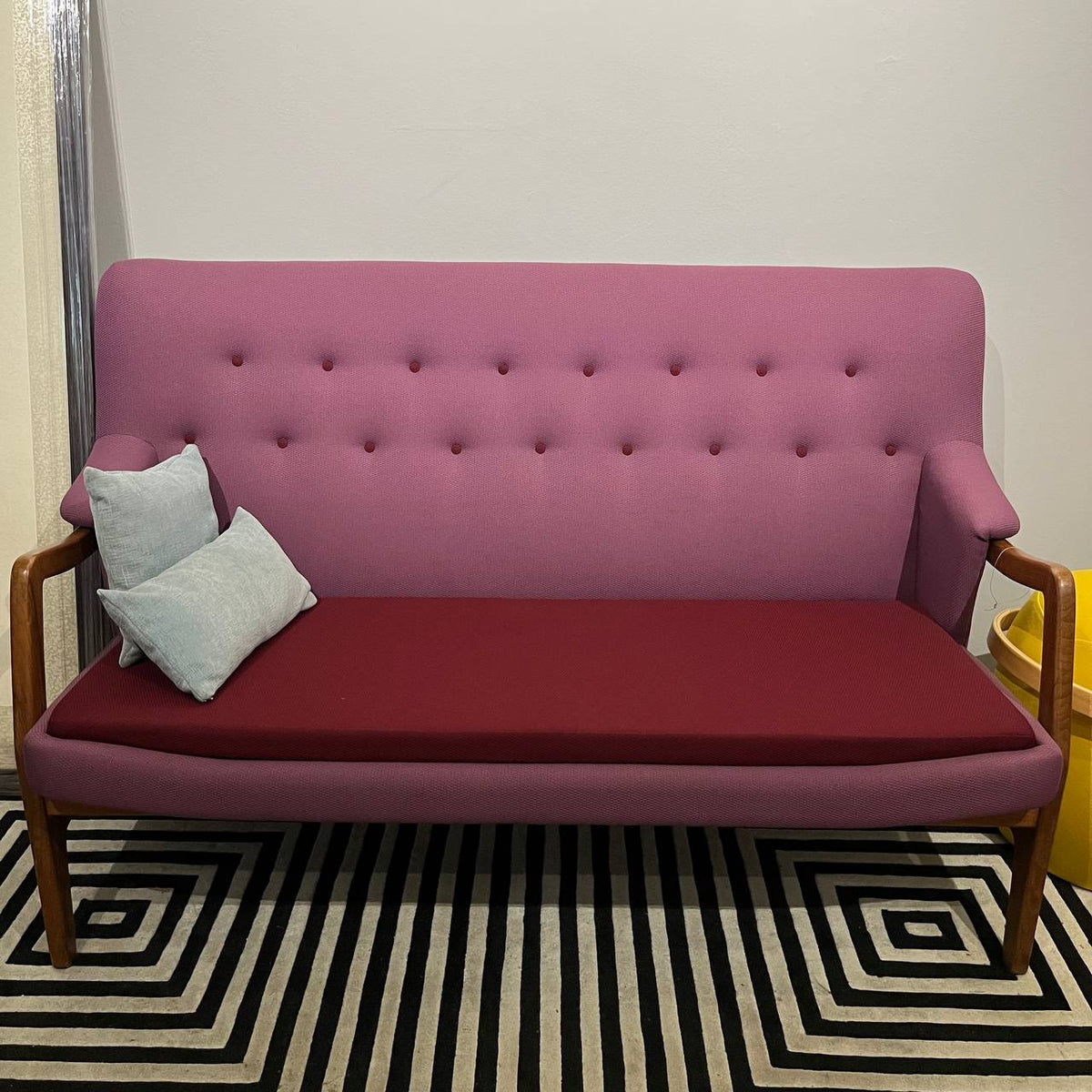 Berlin Love Seat I Designer Lounge Sofa Malaysia I TIMELESS DESIGN – Green Life Design & Decoration