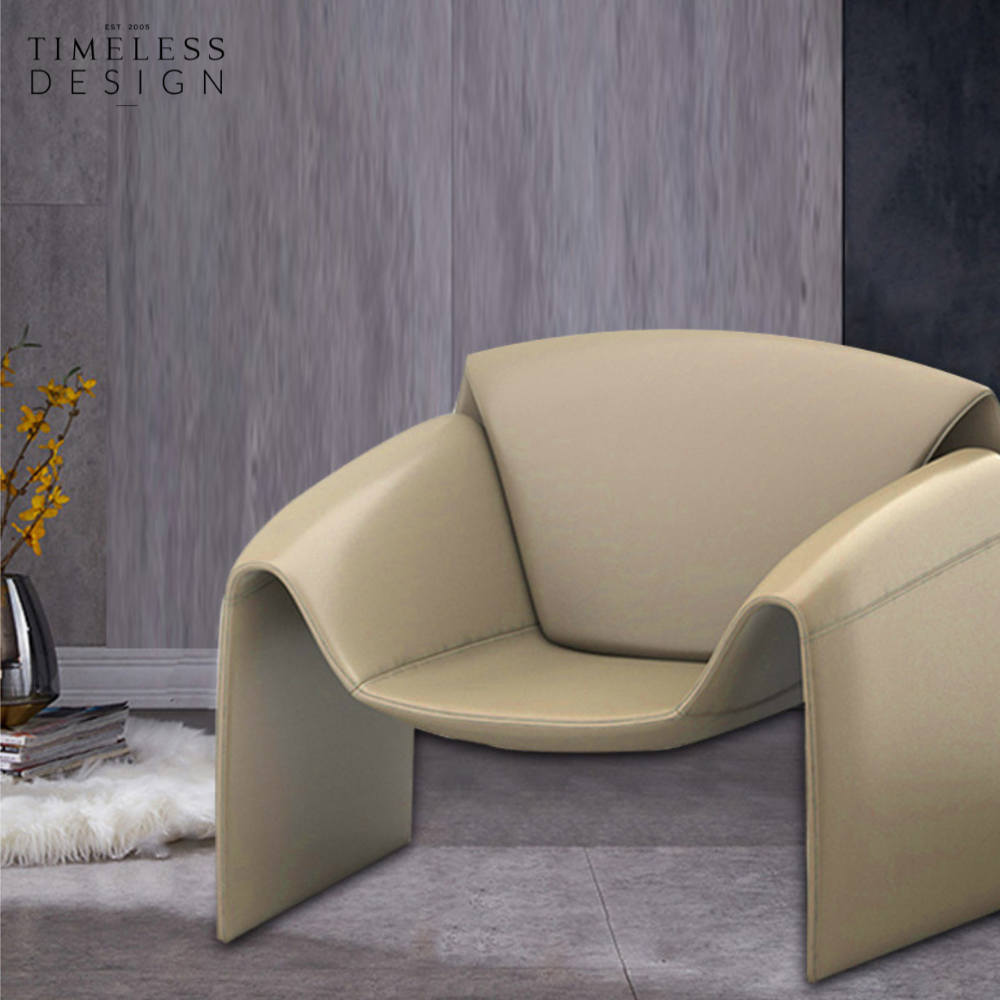 Hagar Club Chair